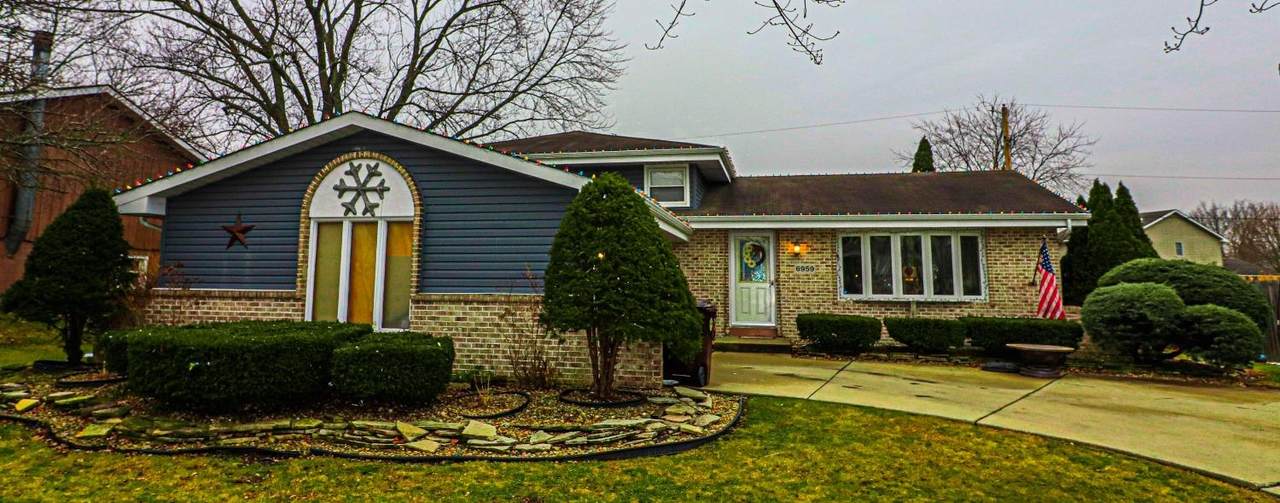 6959 85th Avenue - Photo 1