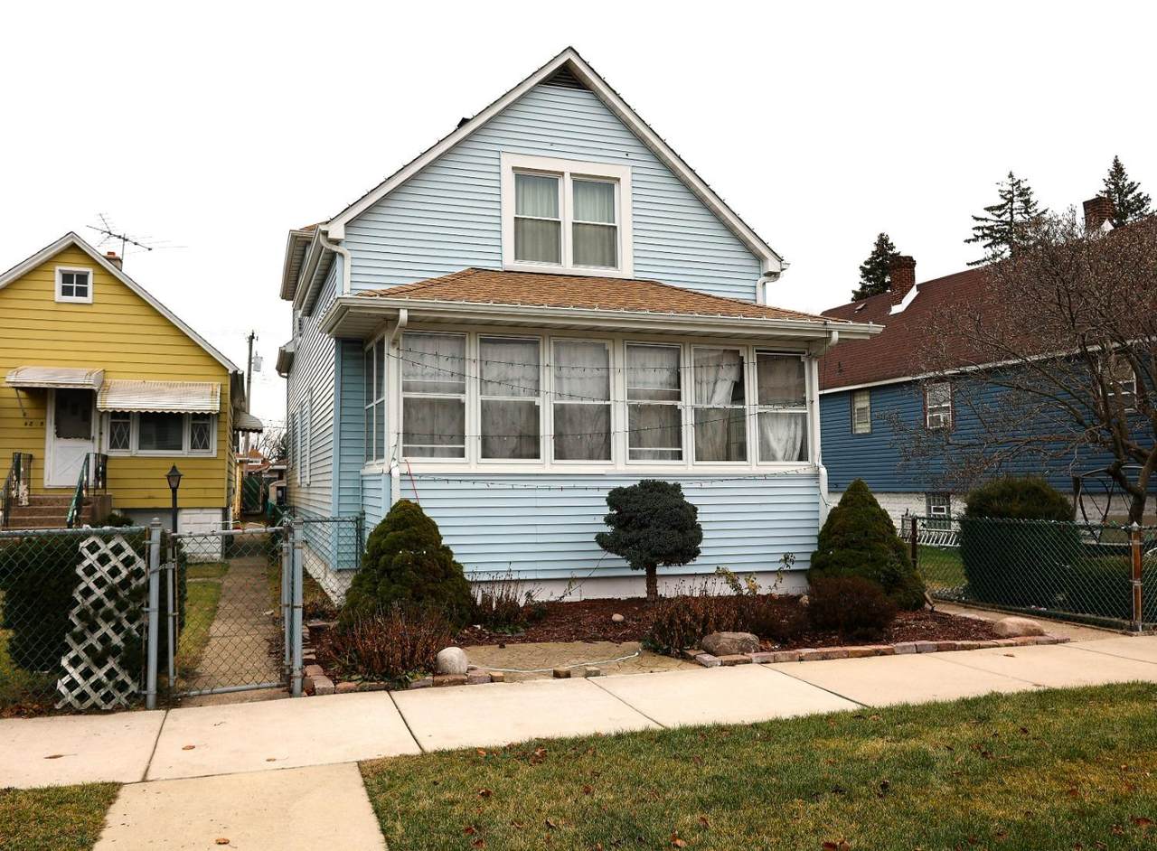4827 Wegg Avenue - Photo 1