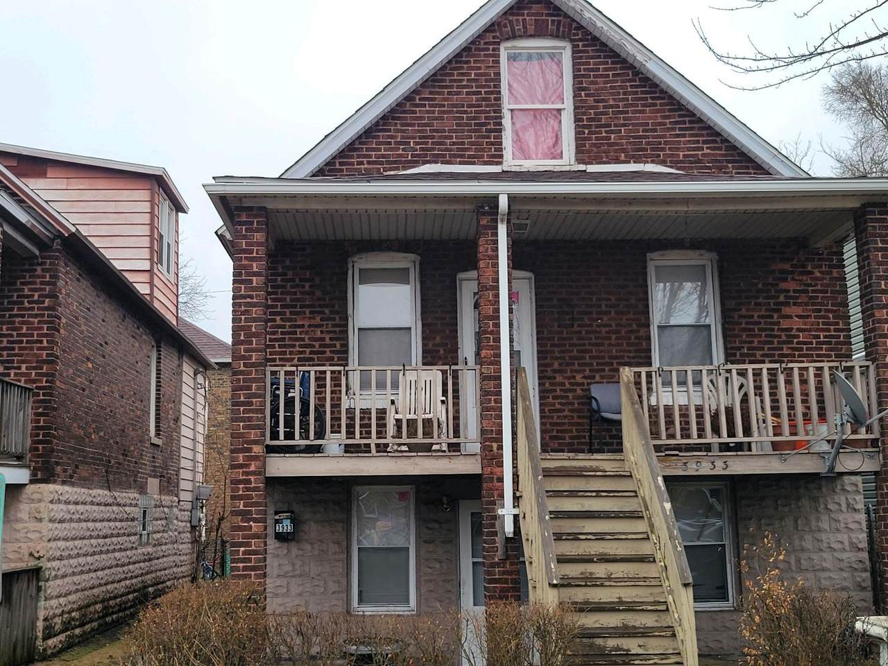 3933 Catalpa Street - Photo 1