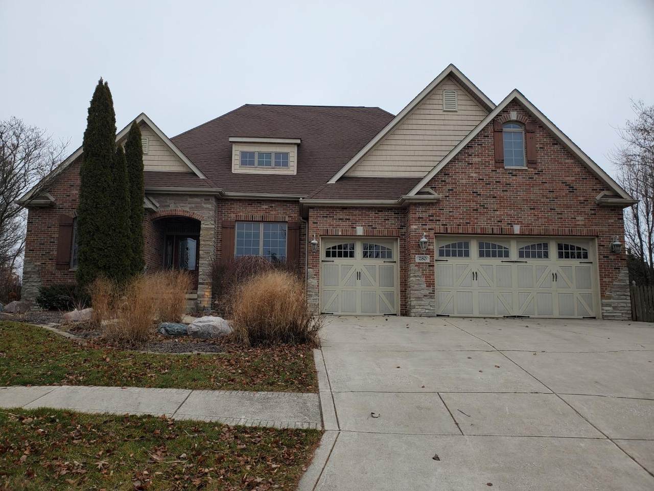280 Larwick Circle - Photo 1