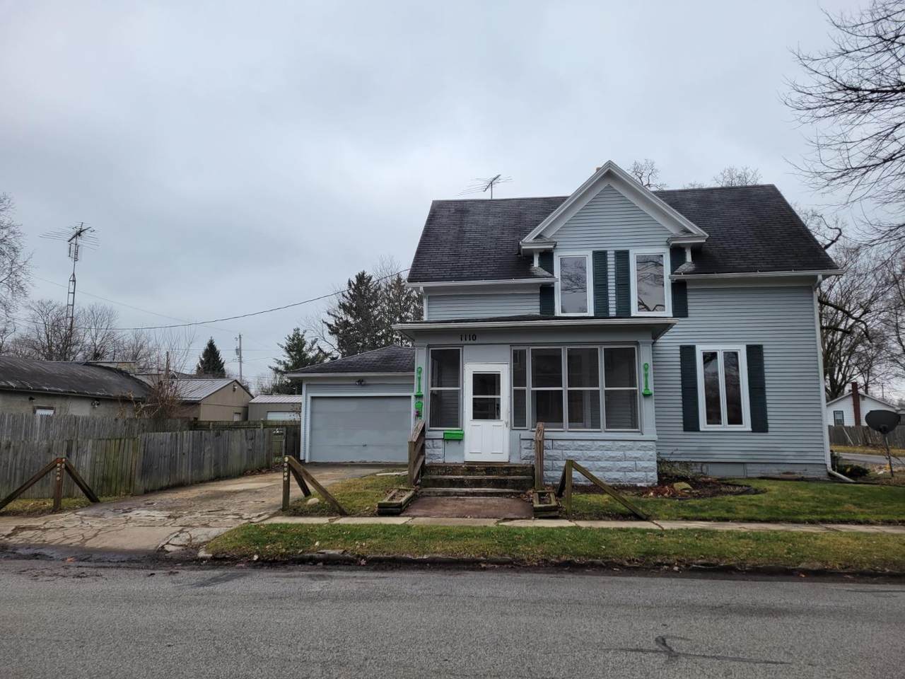 1110 4th Street - Photo 1