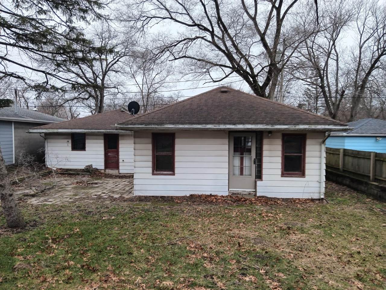 310 Huntington Street - Photo 1