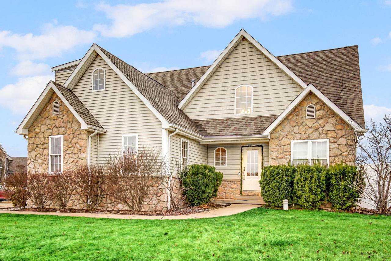 233 Eagle Ridge Drive - Photo 1