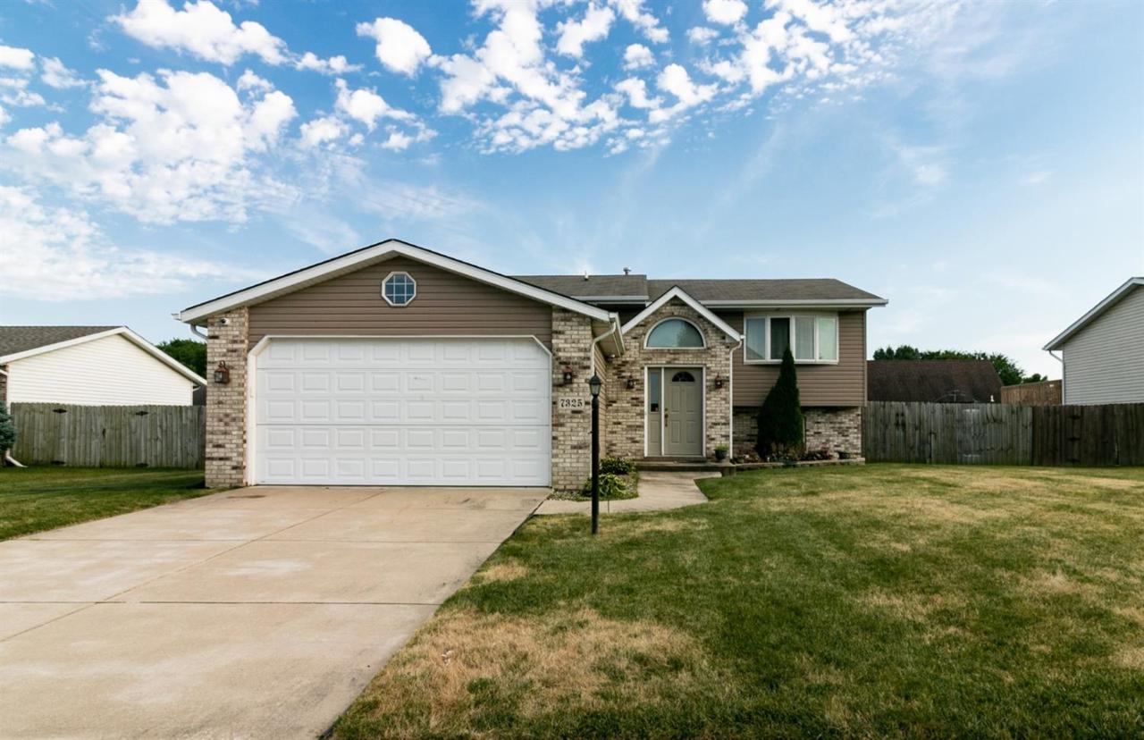 7325 Kestrel Street - Photo 1