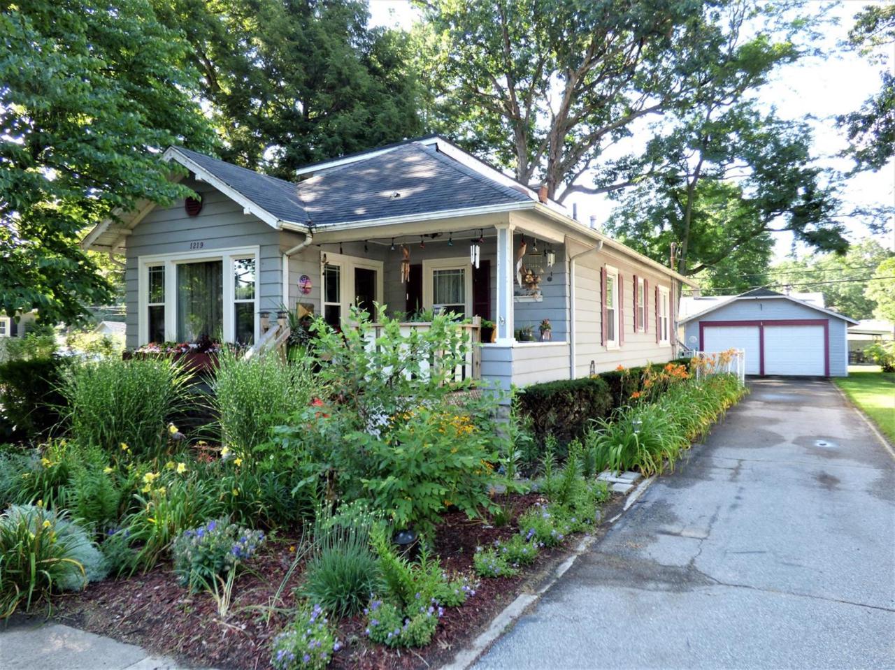 1219 Cleveland Avenue - Photo 1