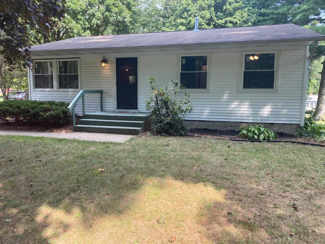 115 Grand Avenue - Photo 1