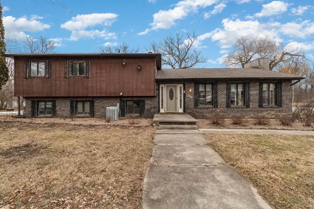 266 Lakeland Drive - Photo 1