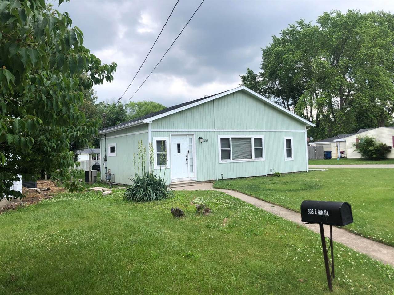 303 9th Street - Photo 1