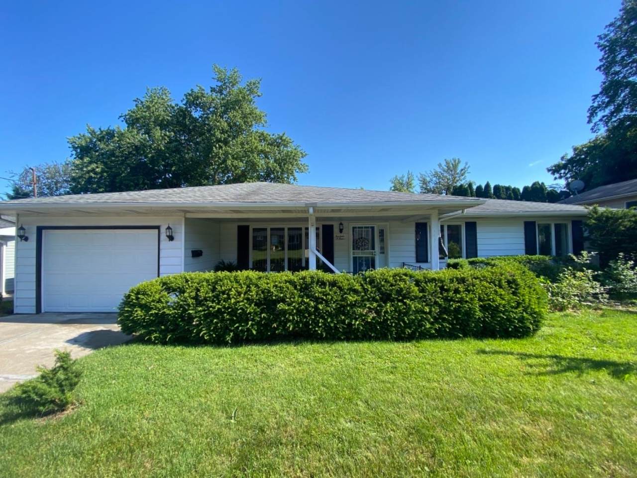 1304 Wood Street - Photo 1