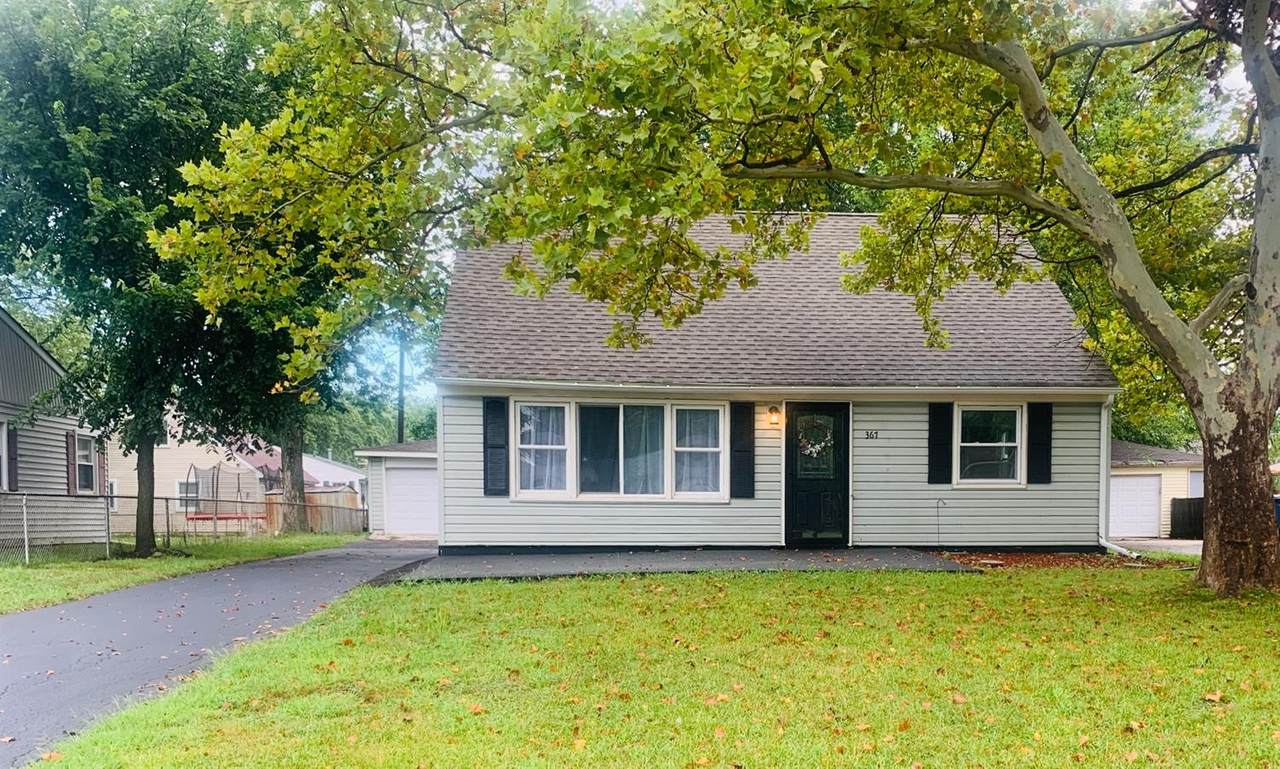 367 Pinewood Drive - Photo 1