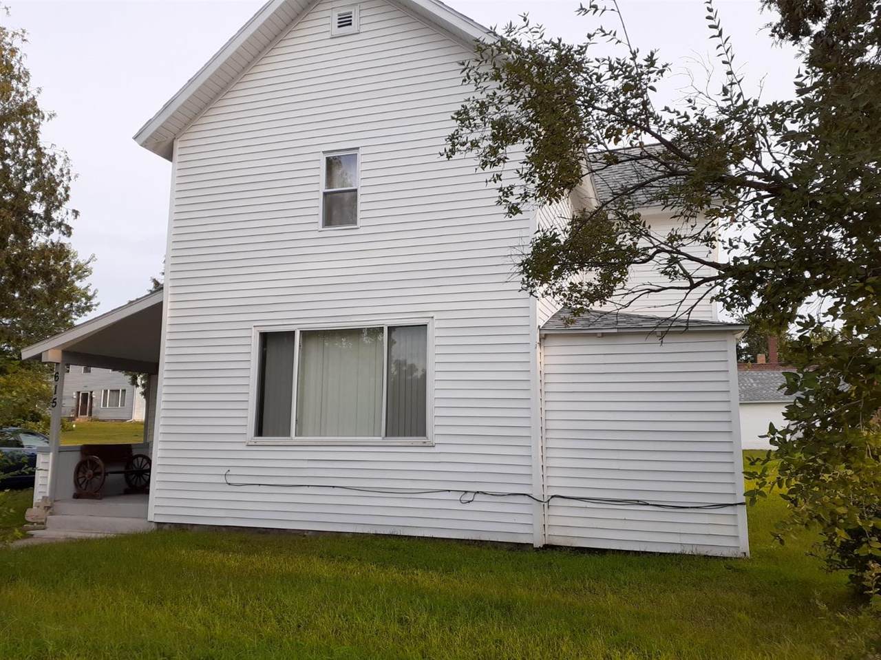 615 Main Street - Photo 1