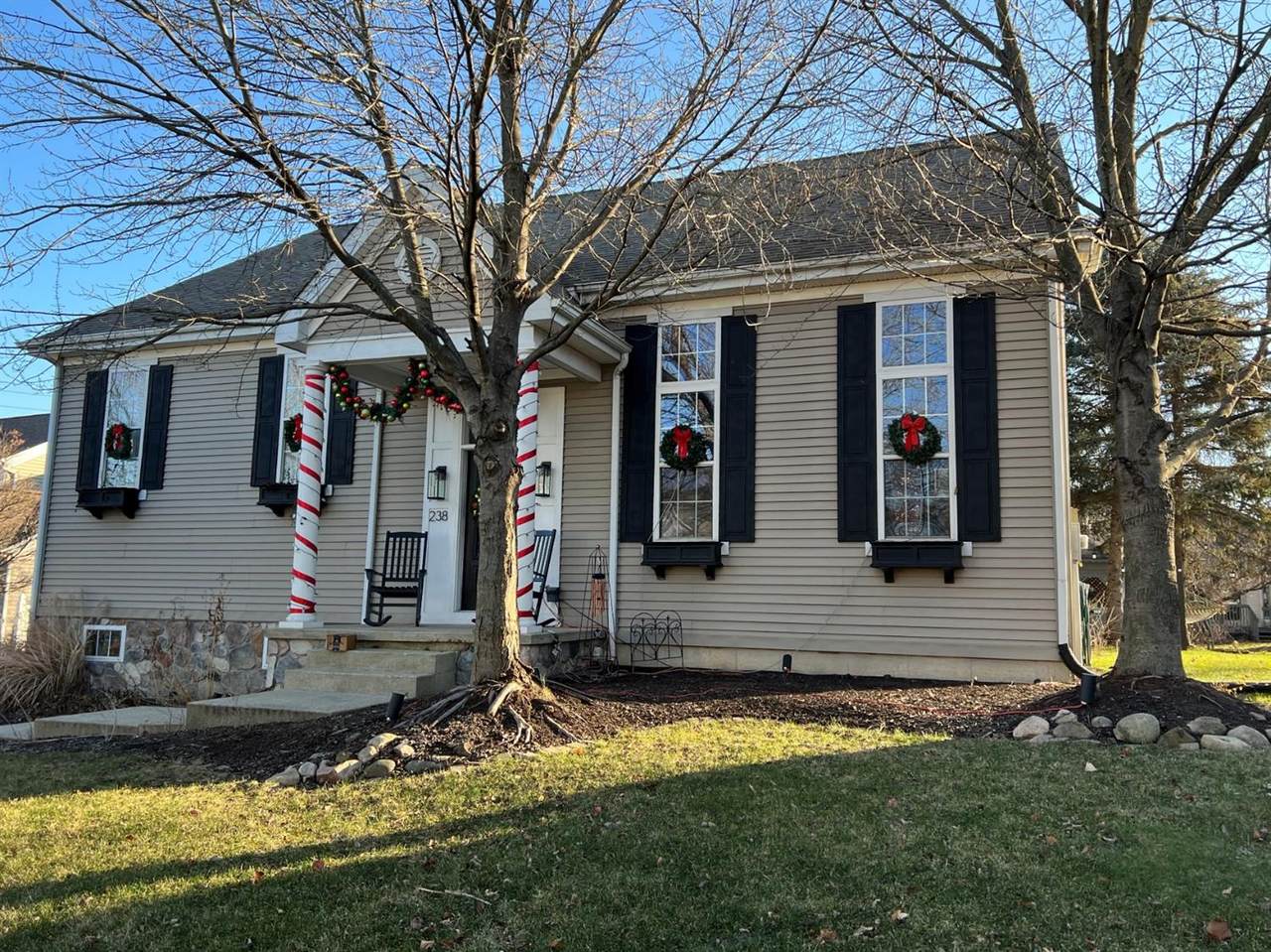 238 Moncrief Drive - Photo 1