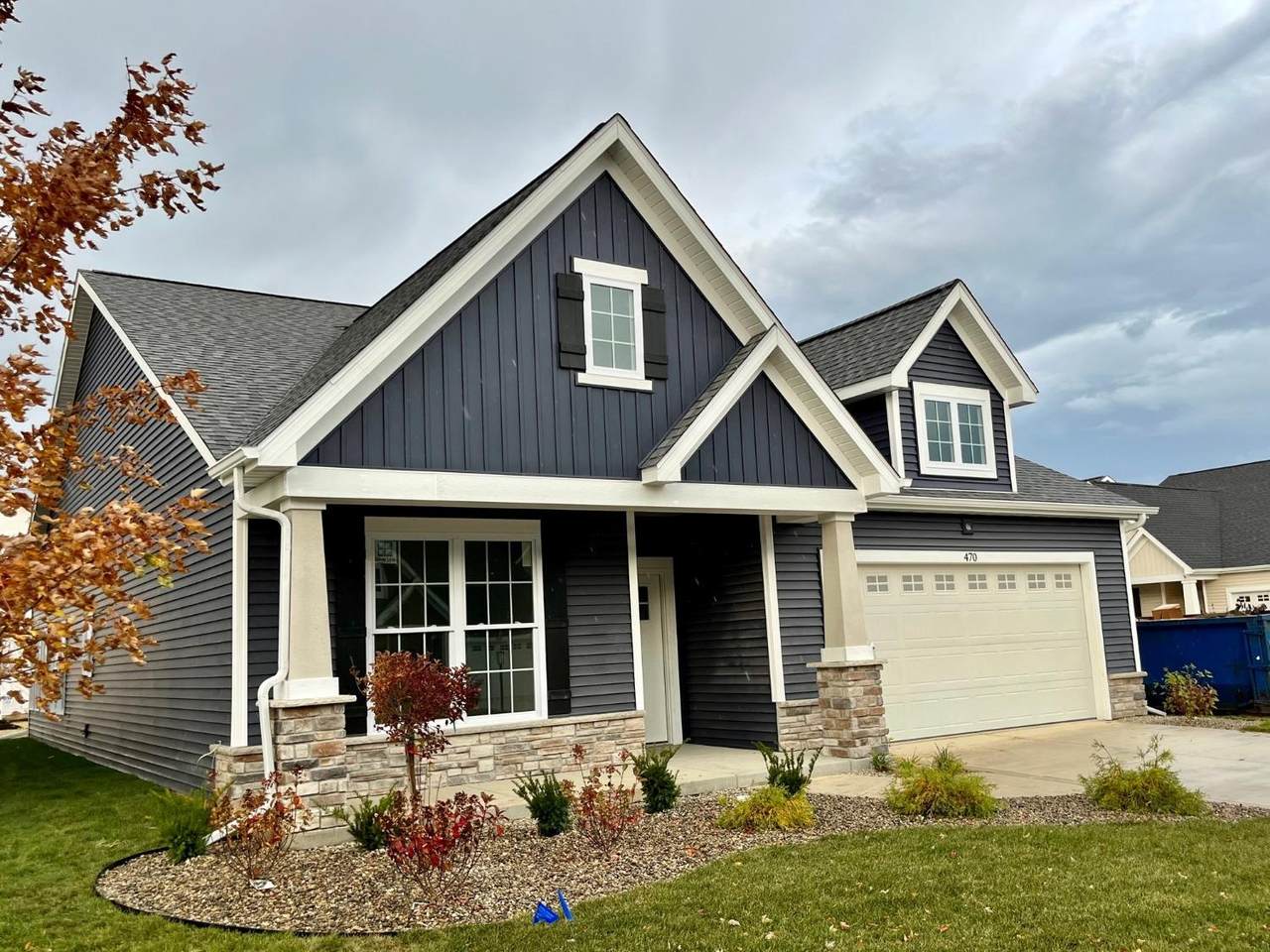 470 Eastwood Lane - Photo 1