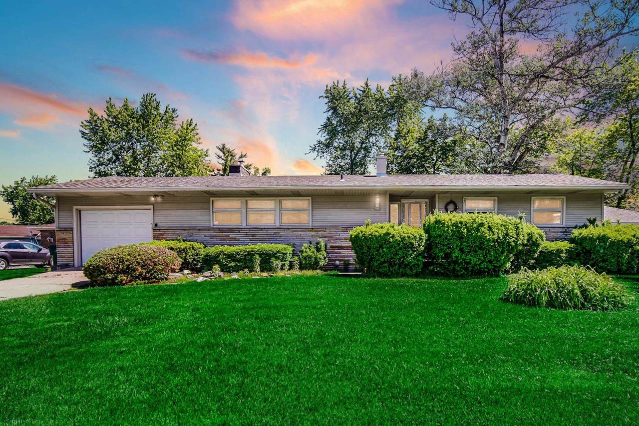 5321 Dexter Drive - Photo 1
