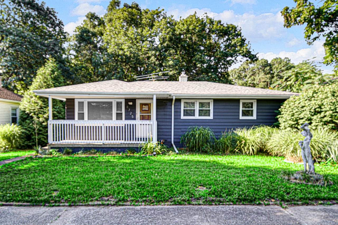 8725 Maple Avenue - Photo 1