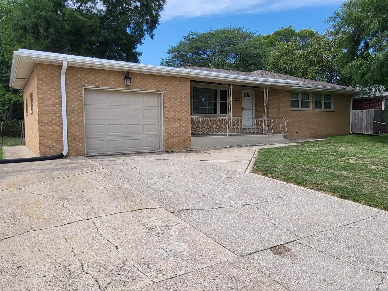 5644 Harrison Street - Photo 1