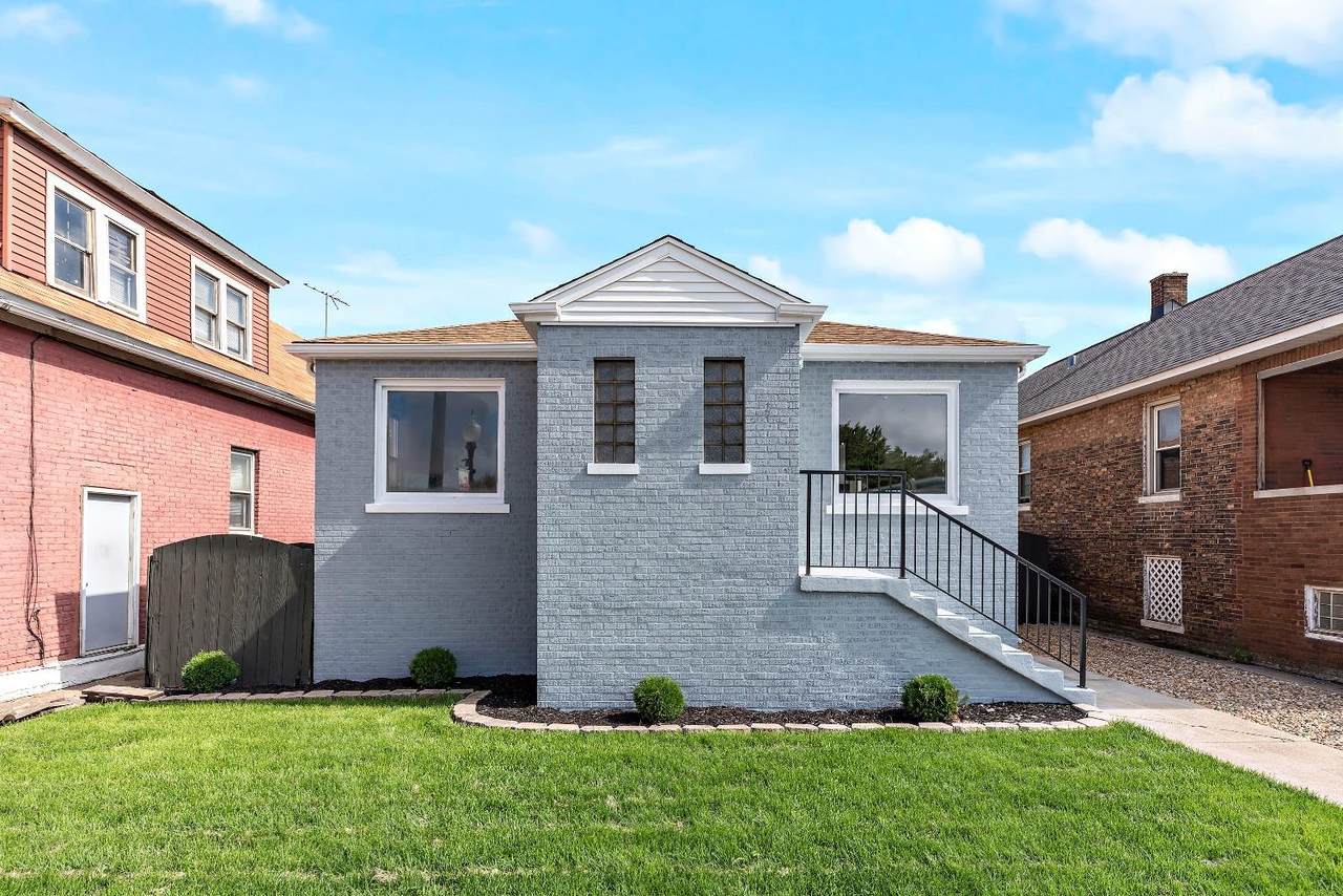 2245 Indianapolis Boulevard - Photo 1