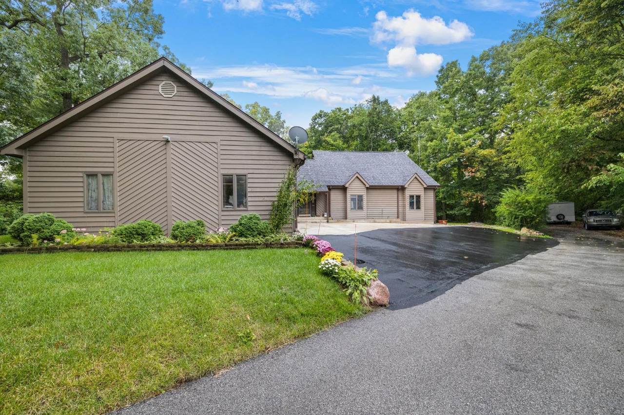 704 Grand View Avenue - Photo 1