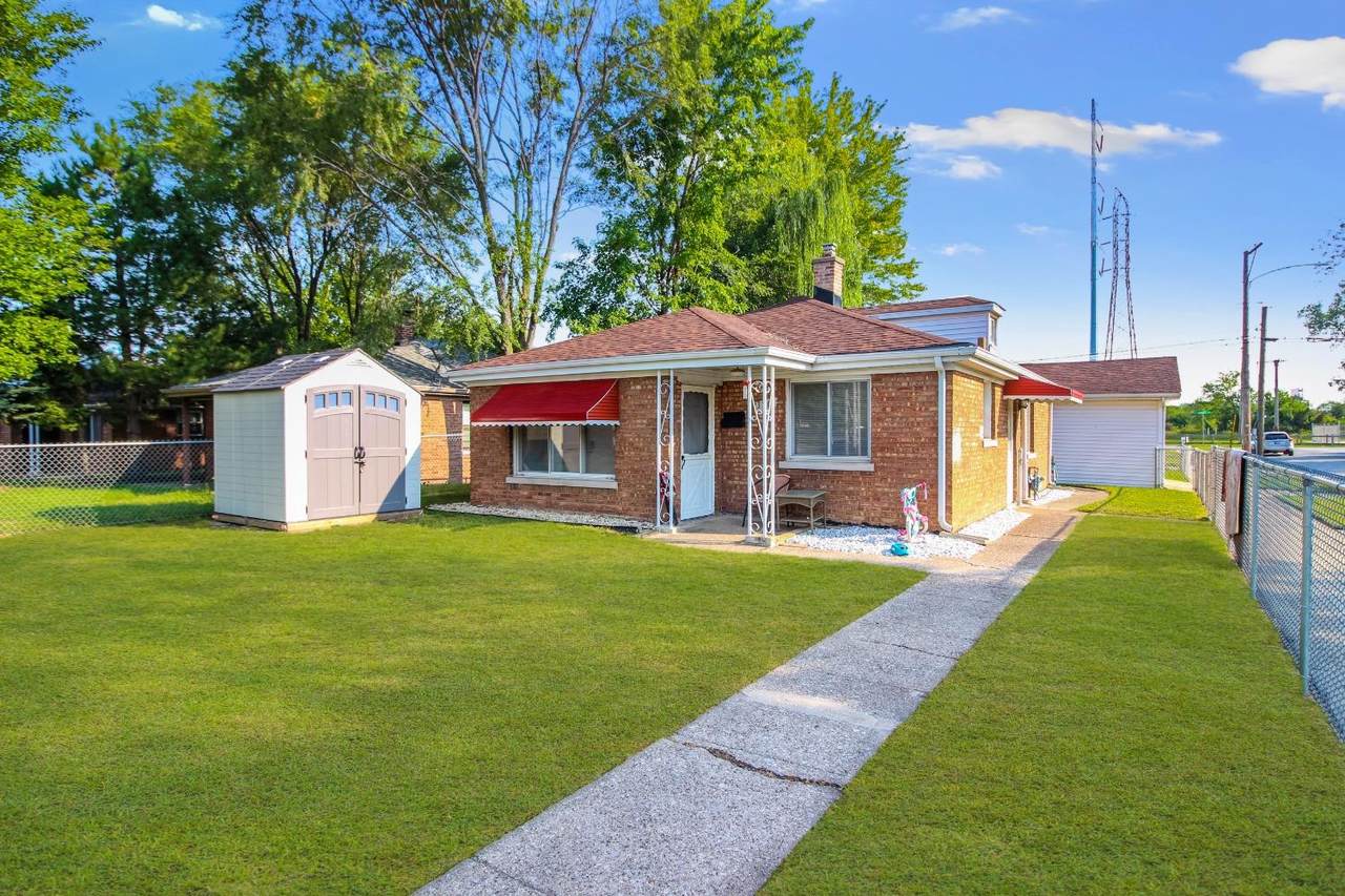 3761 Henry Avenue - Photo 1