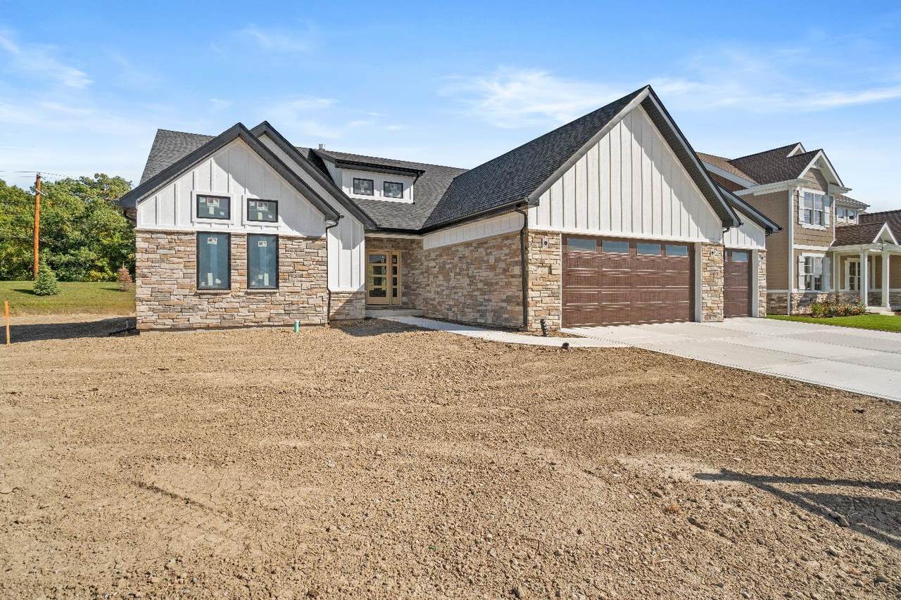 9593 Corydalis Avenue - Photo 1