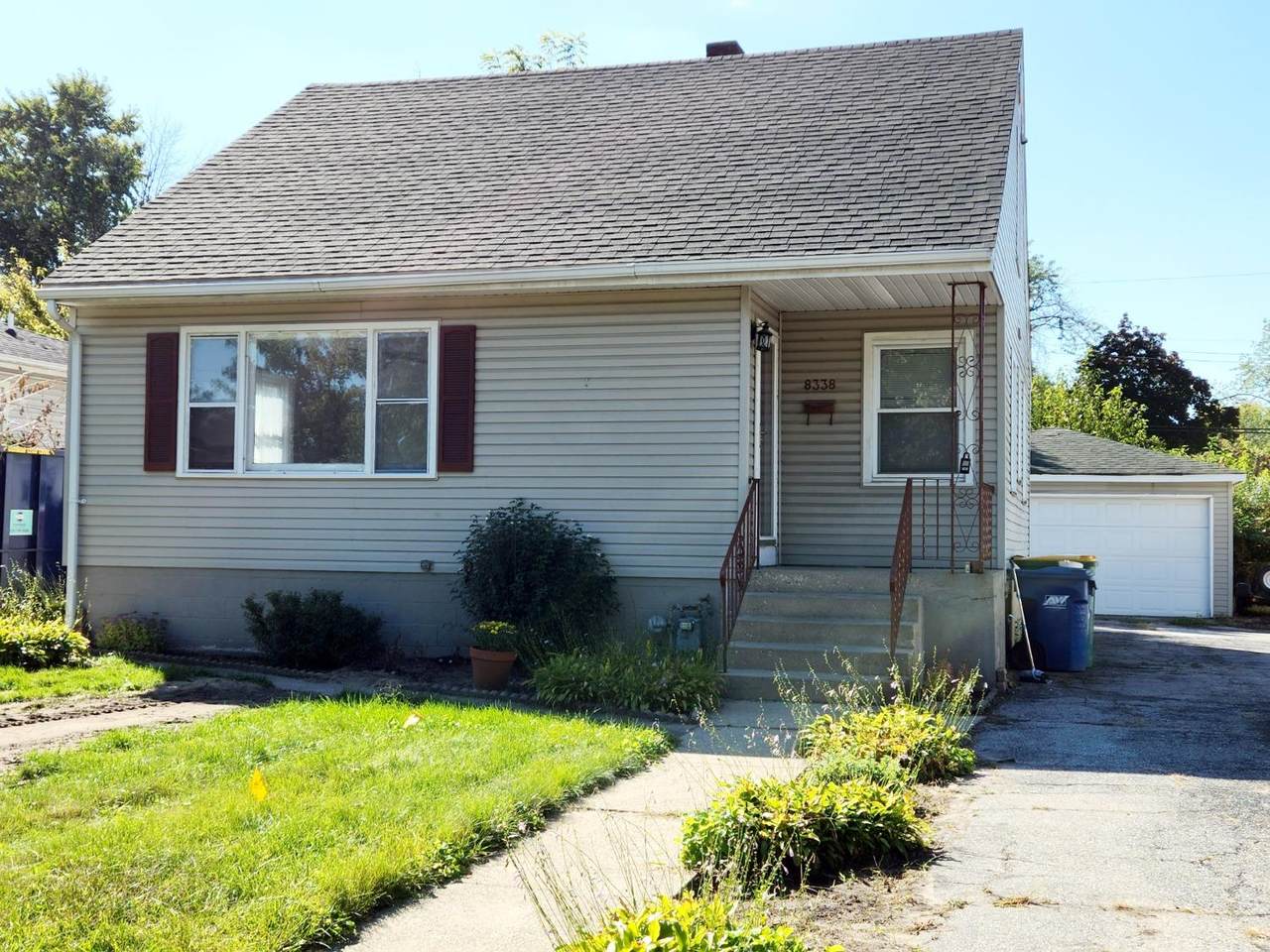 8338 Columbia Avenue - Photo 1
