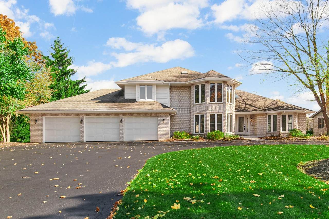 301 Saint Andrews Drive - Photo 1