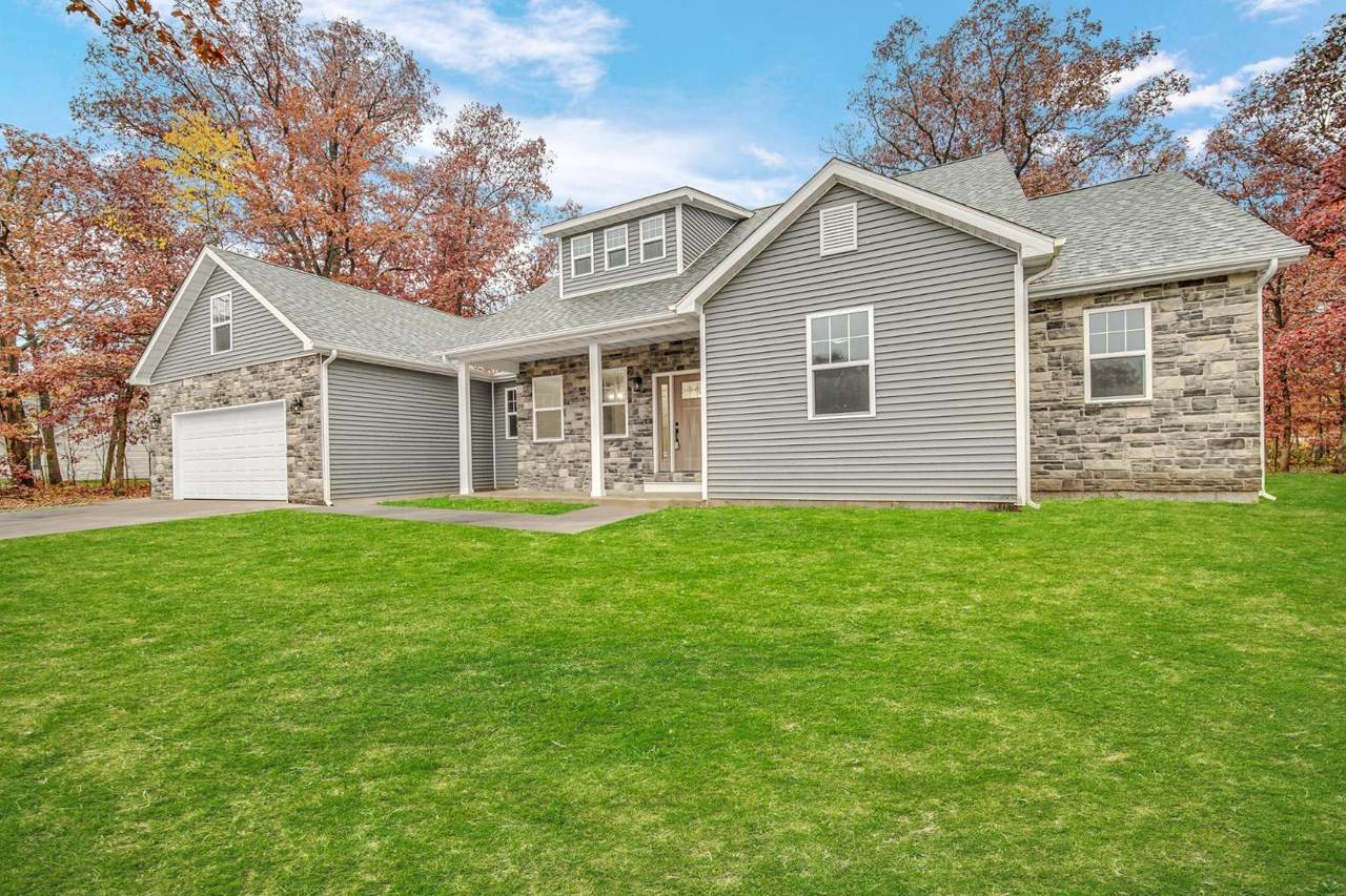 10346 Cheryl Lane - Photo 1