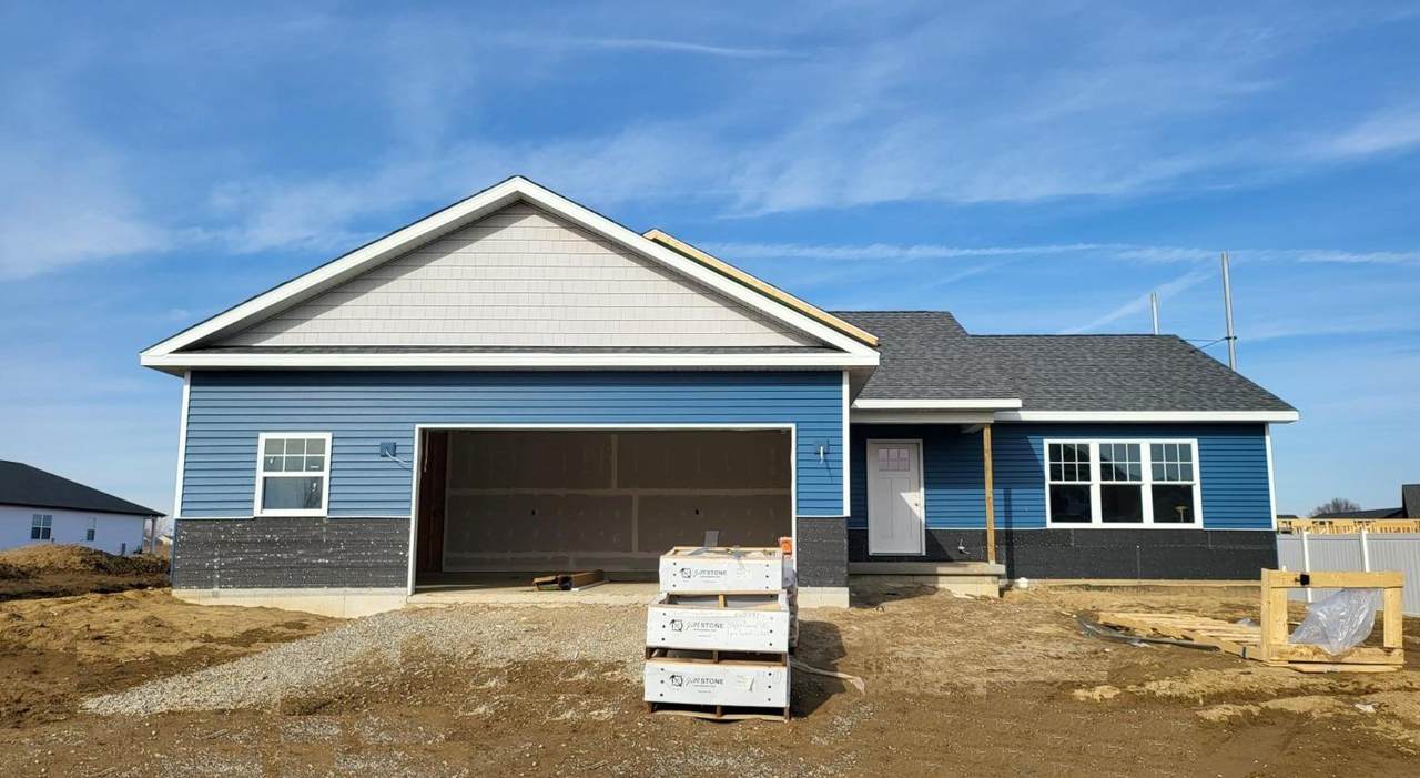 4928 Southview Drive - Photo 1