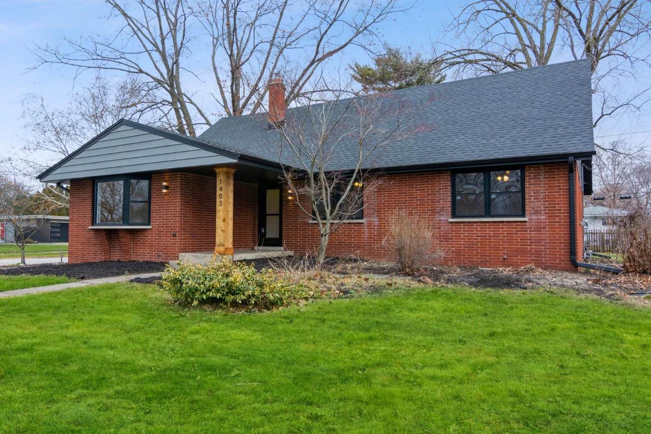 1403 Tulip Lane - Photo 1