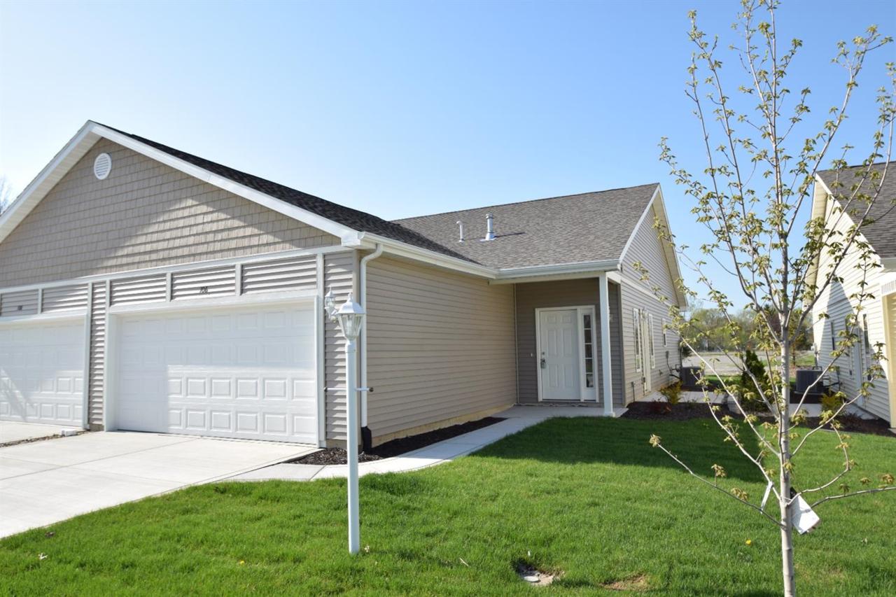 106 Summer Tree Drive - Photo 1