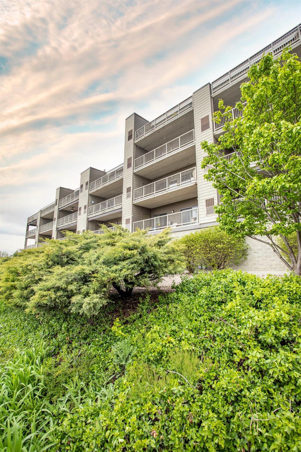 414 Outlook Cove Drive - Photo 1