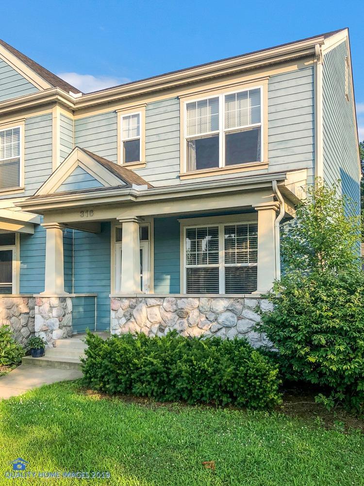 316 Village Square - Photo 1