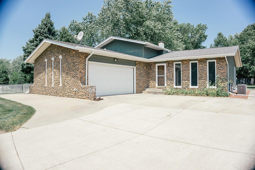 9142 90th Court - Photo 1