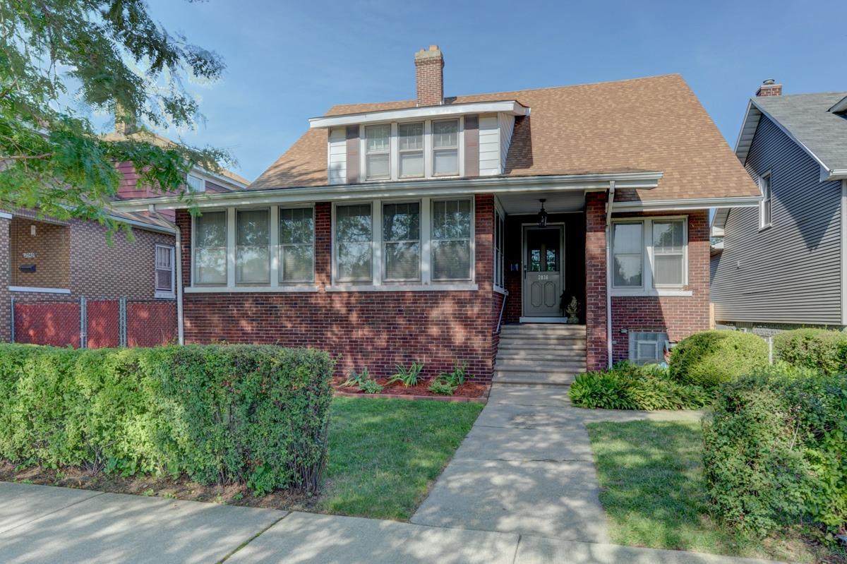 2036 Superior Avenue - Photo 1