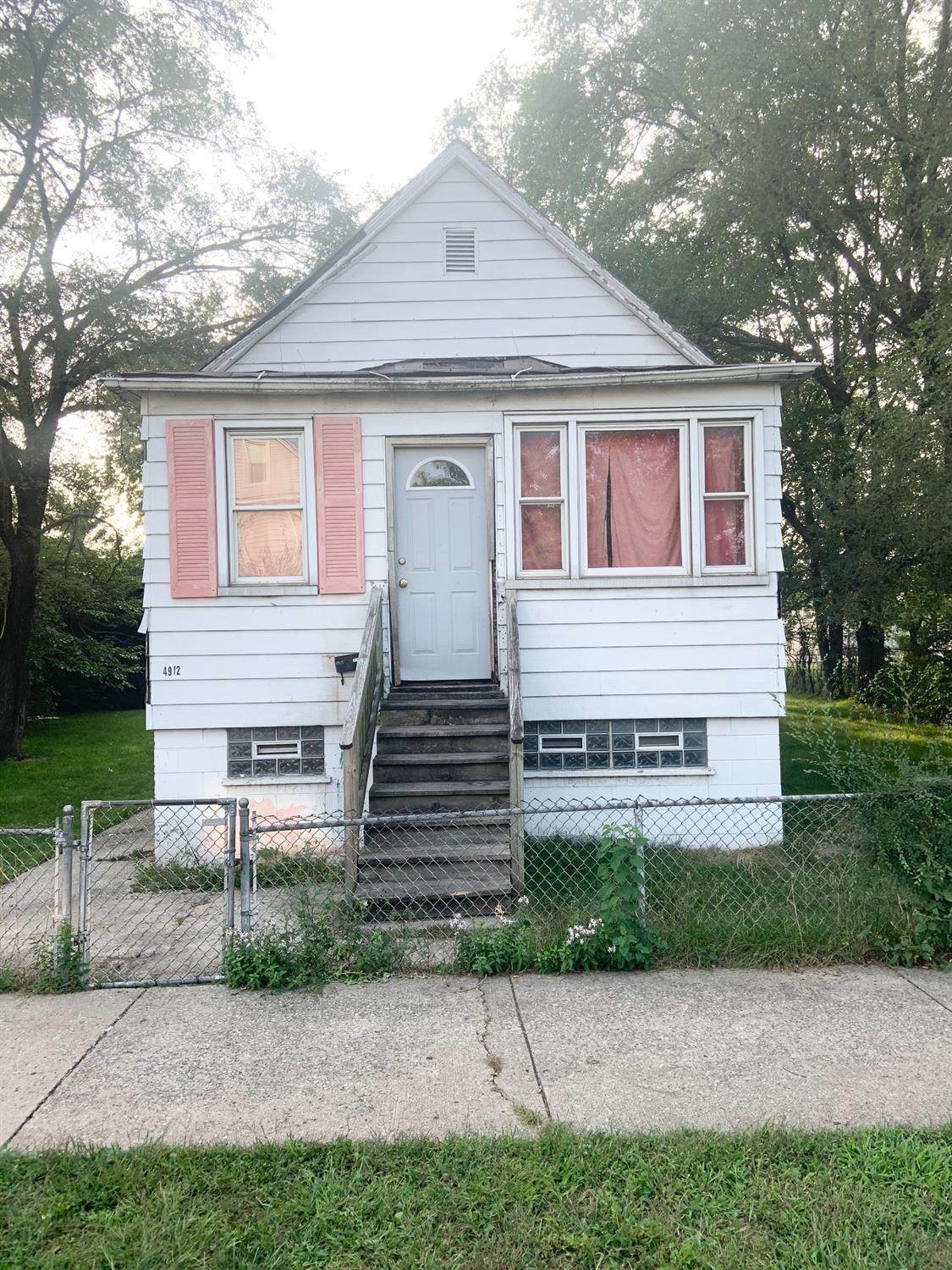 4912 Melville Avenue - Photo 1