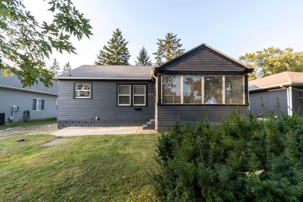 809 Plain Street - Photo 1