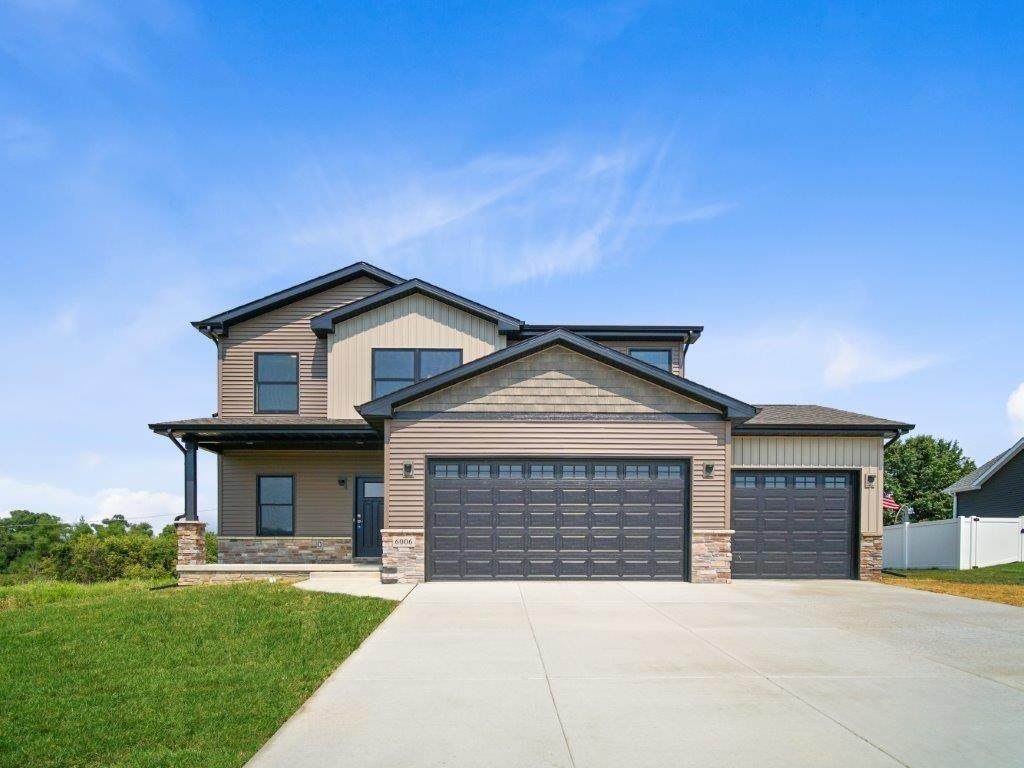17361-2story Michael Drive - Photo 1