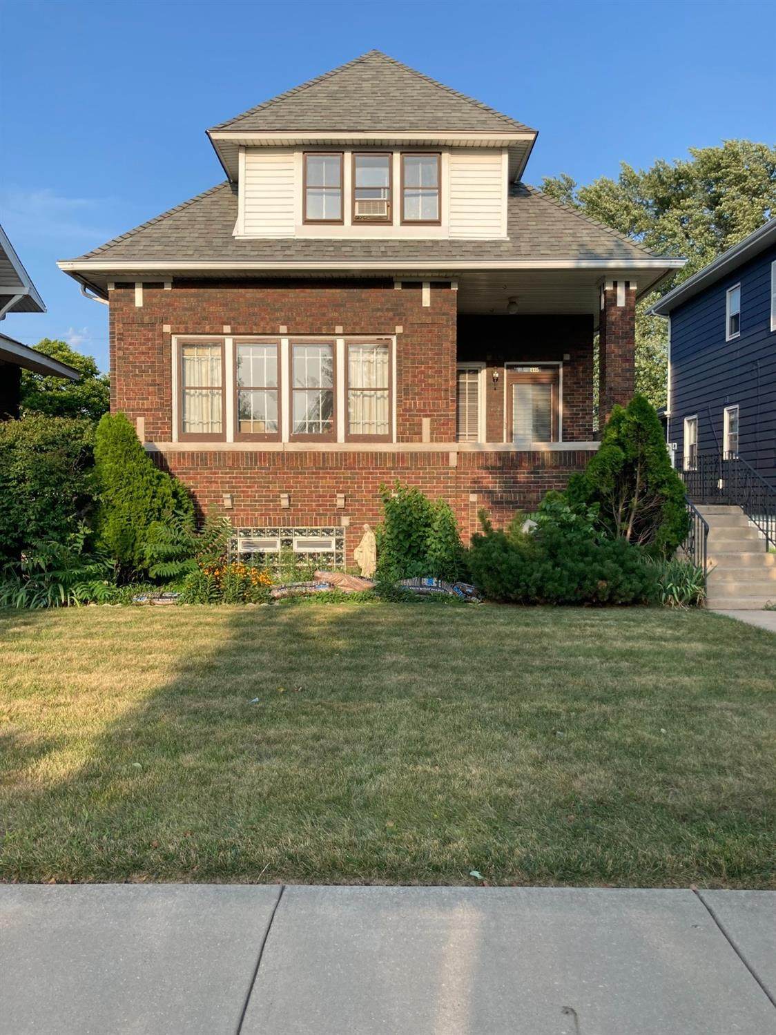 1335 Davis Avenue - Photo 1