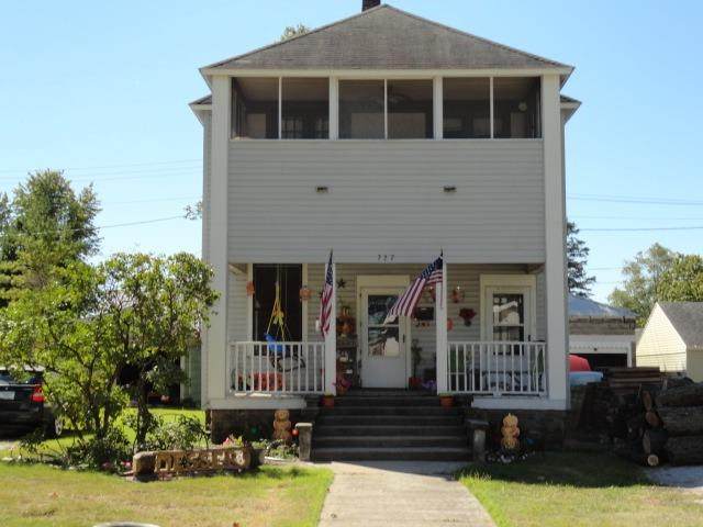 727 Washington Street - Photo 1
