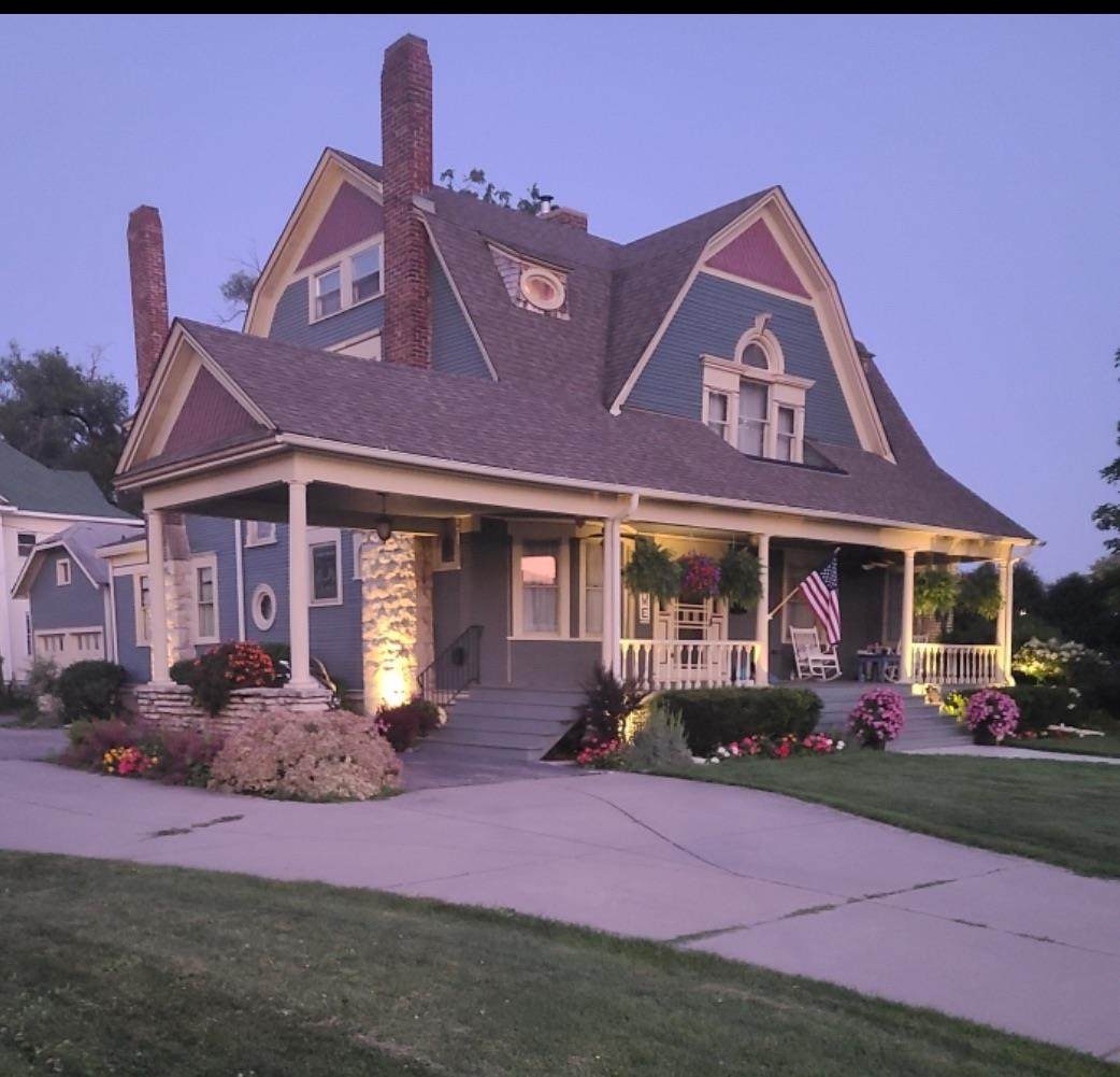 102 East Street - Photo 1
