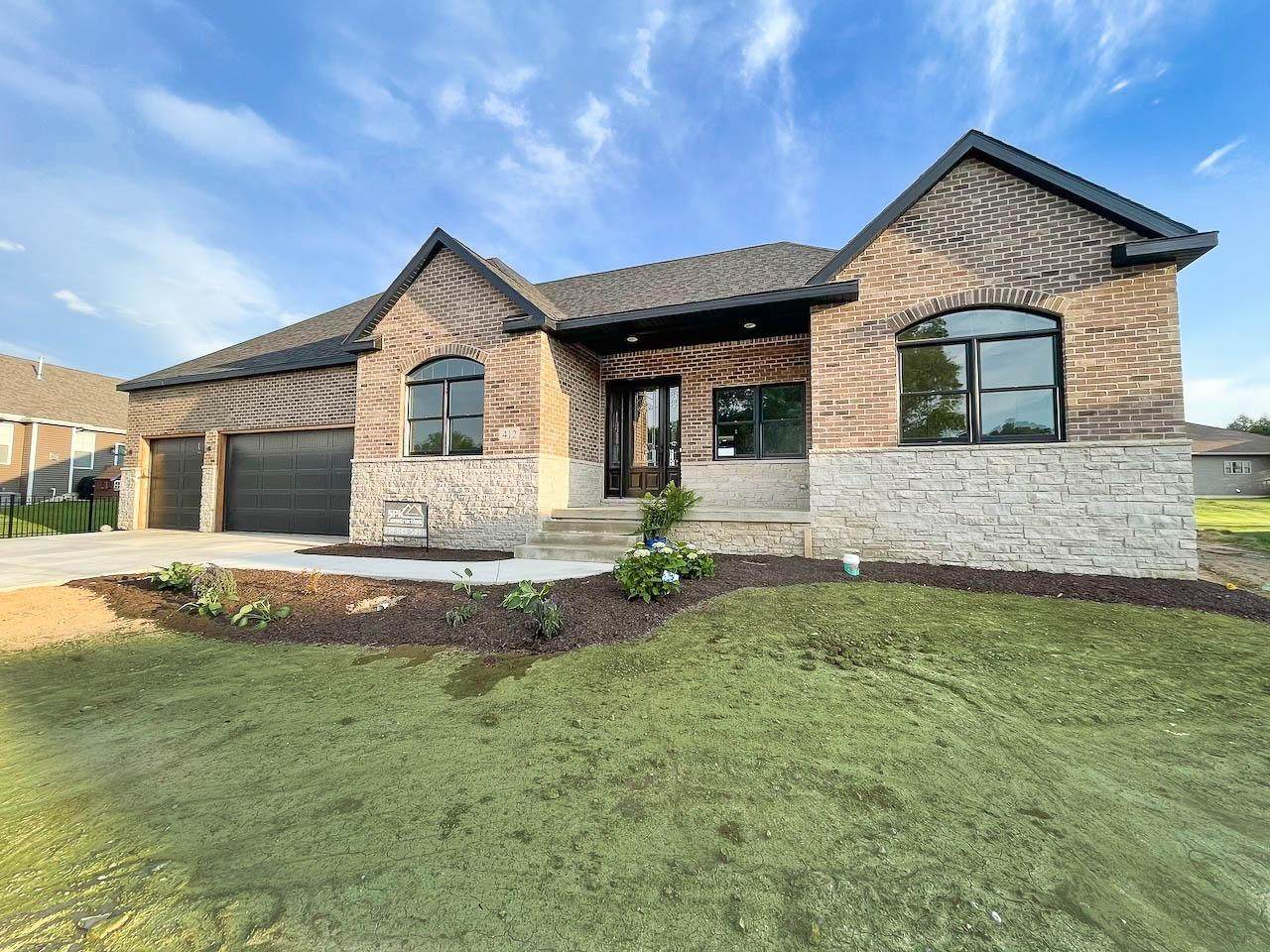 412 Ashton Lane - Photo 1