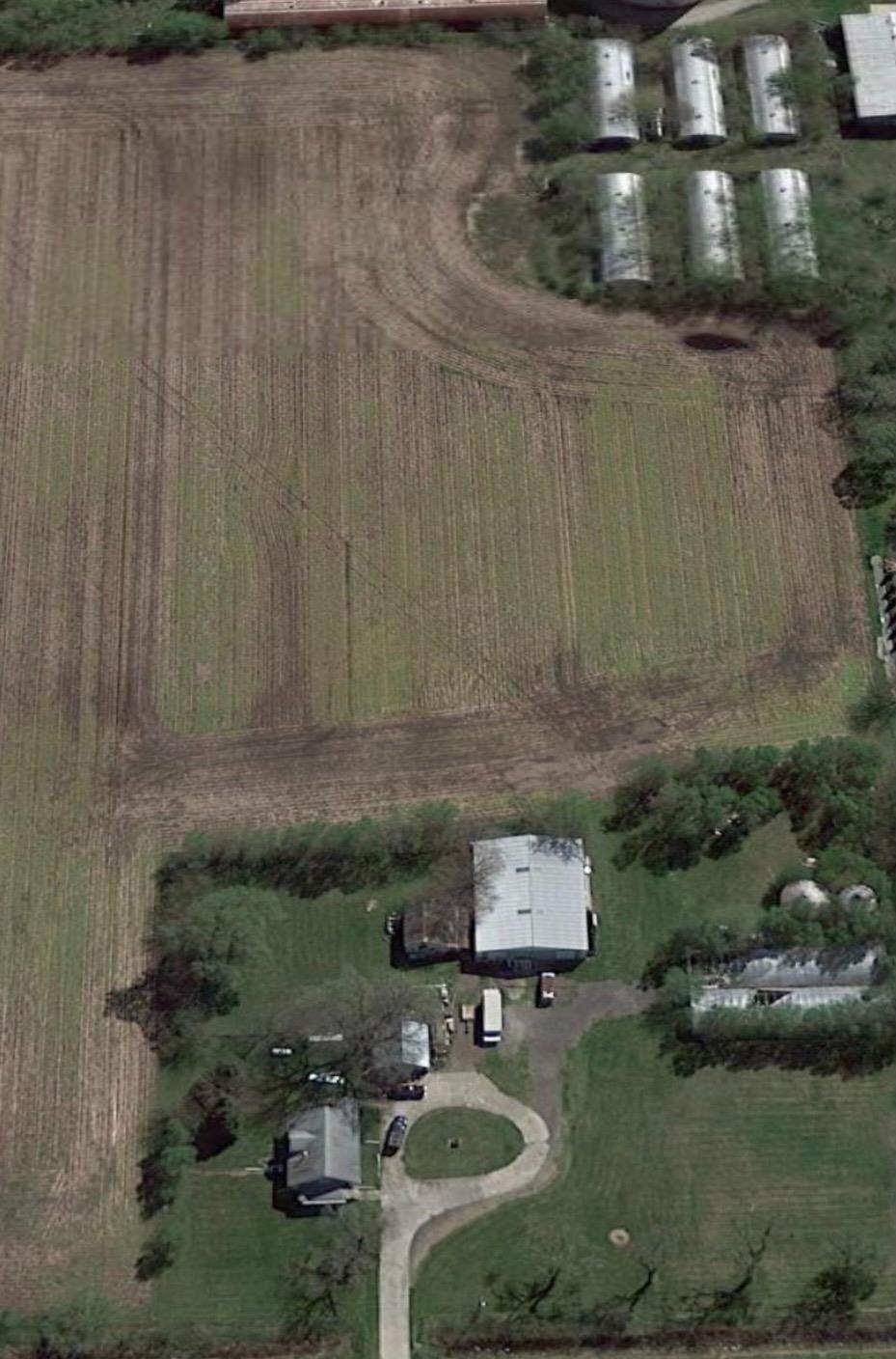 1103 Us Highway 41 - Photo 1