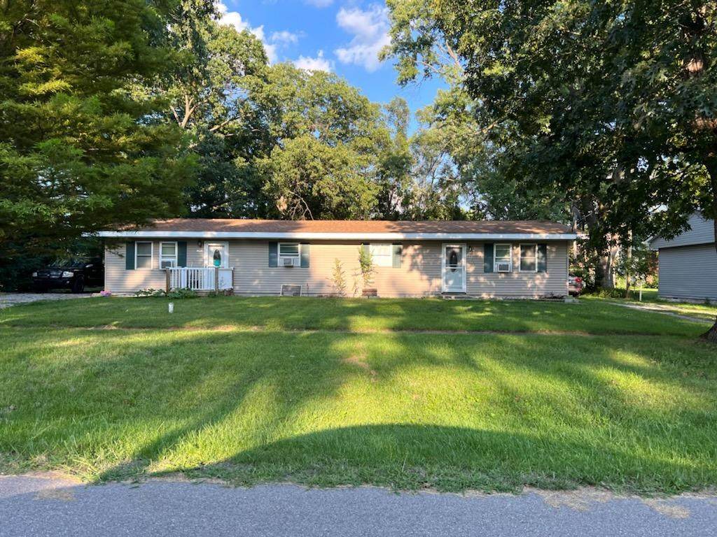 23213 Buchanan - Photo 1