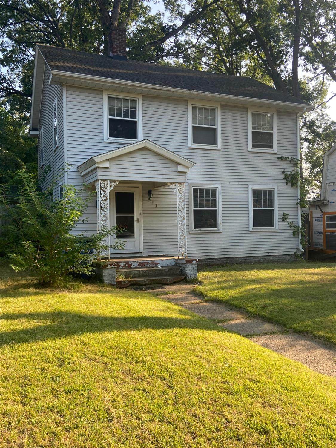 517 Walker Street - Photo 1