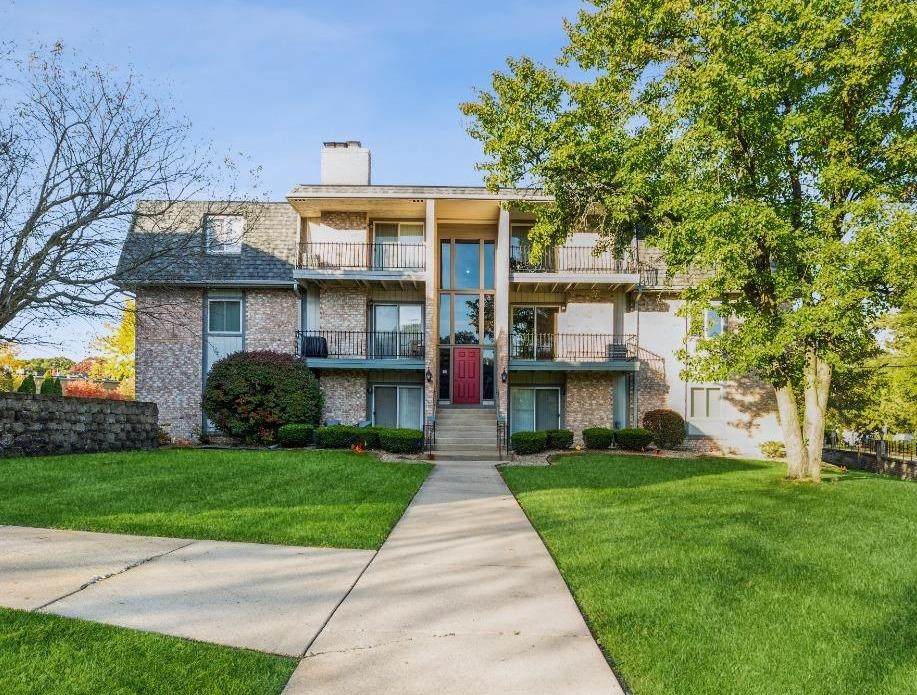 245 Joliet Street - Photo 1