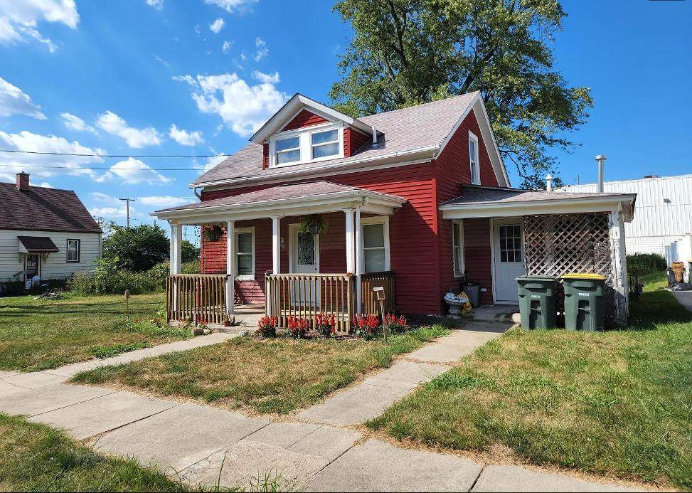 605 Elm Street - Photo 1
