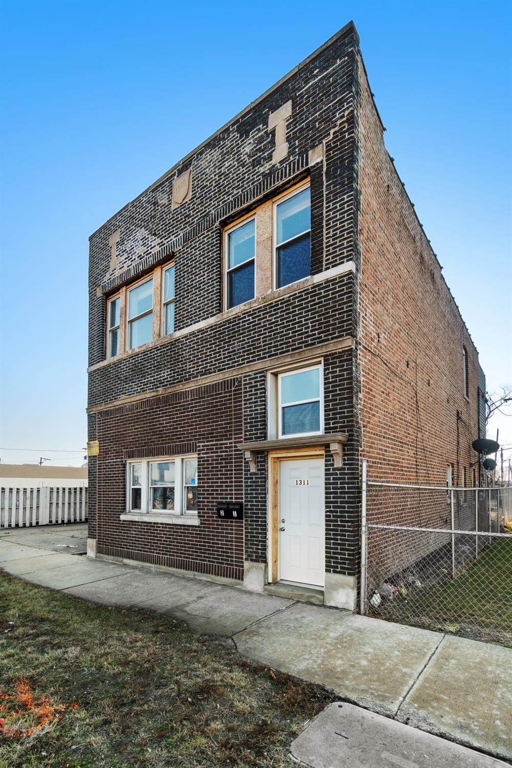 1311 Columbus Drive - Photo 1