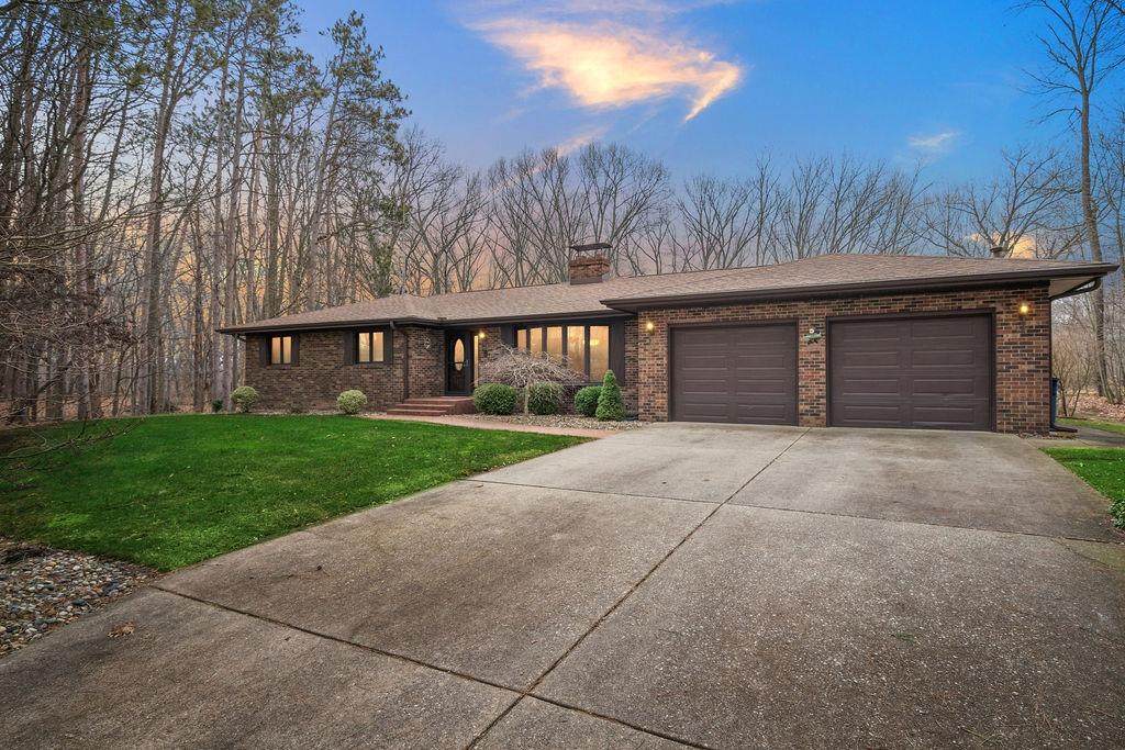 2633 Pinebrook Drive - Photo 1