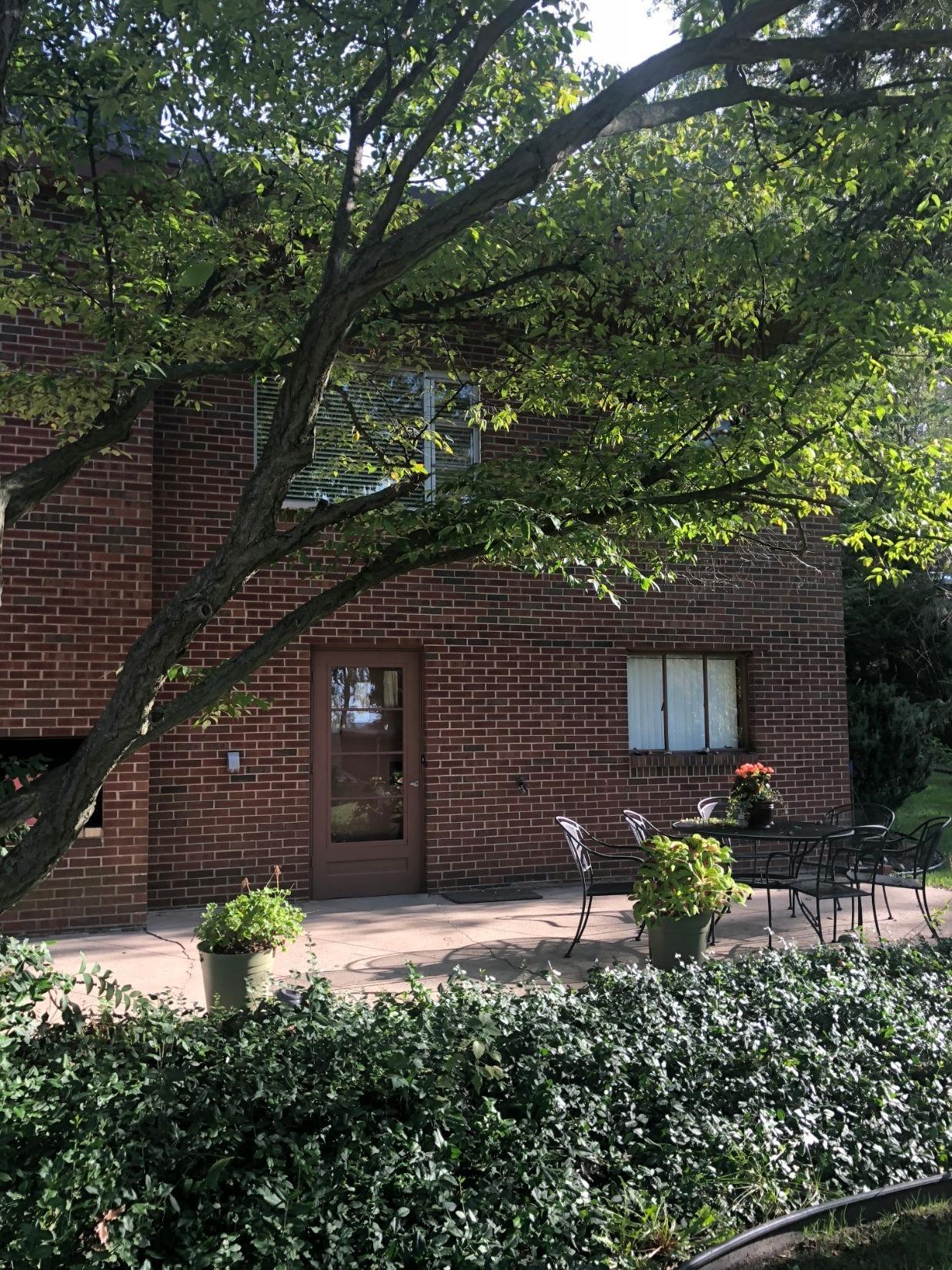 8535 Pine Avenue - Photo 1