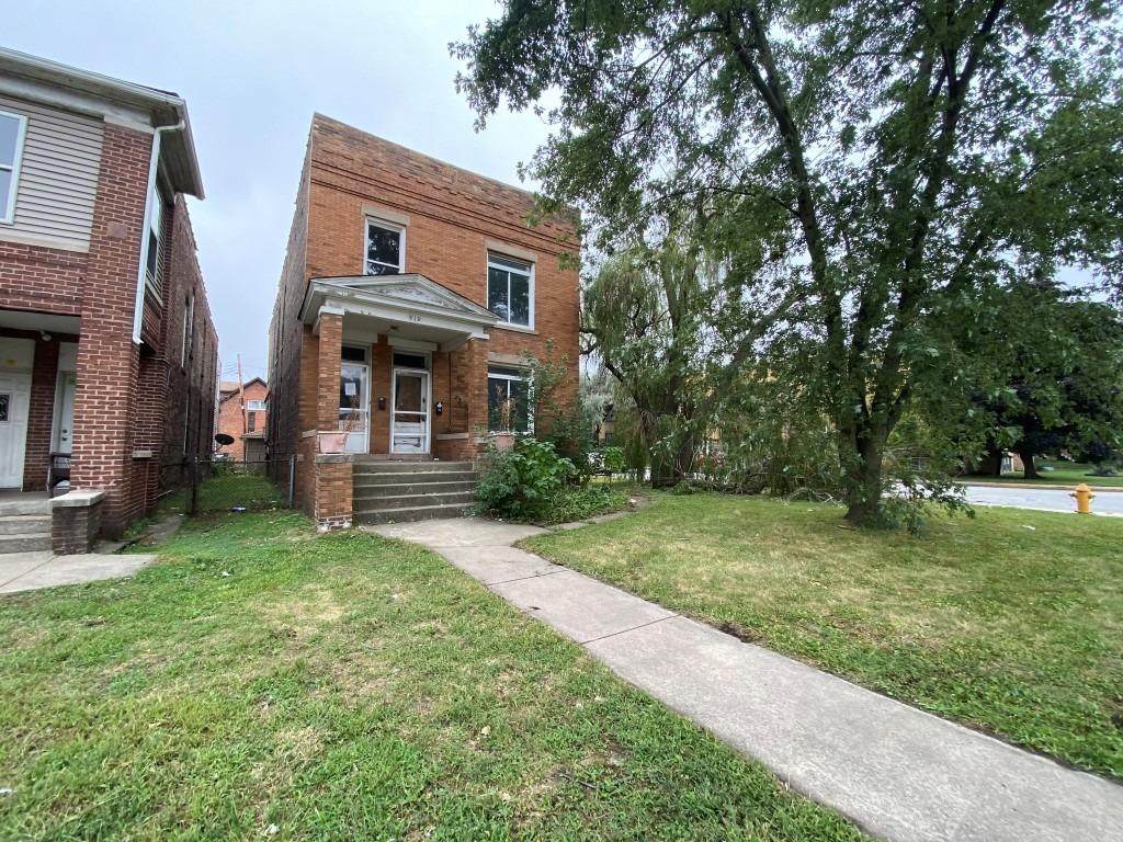 919 144th Street - Photo 1
